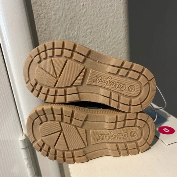 Cat and Jack Boys/Girls Charcoal Gray Fox Boots Toddler Size 5 - Picture 8 of 9